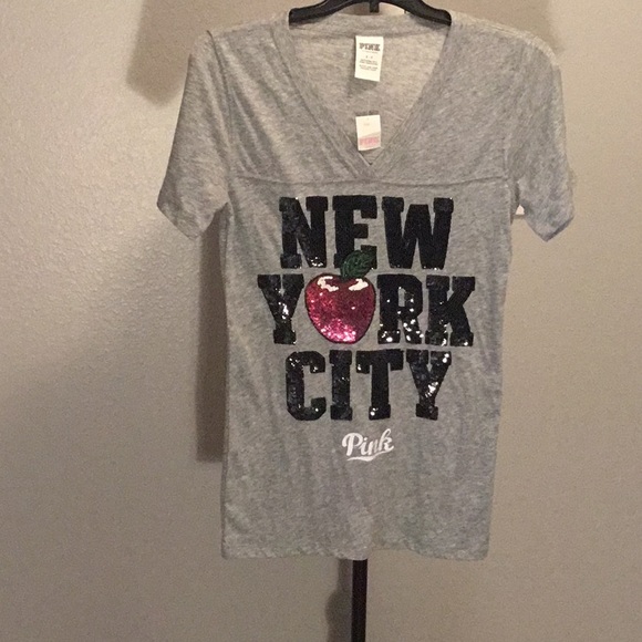 PINK Victoria's Secret Tops - NWT PINK VS NYC 🍎 T-SHIRT w/ SEQUINS